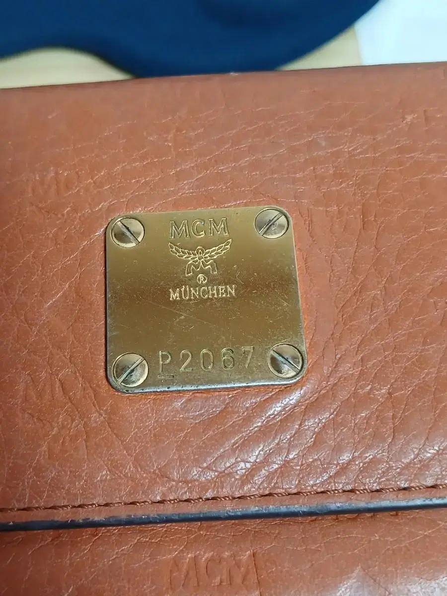 명품 MCM 중지갑