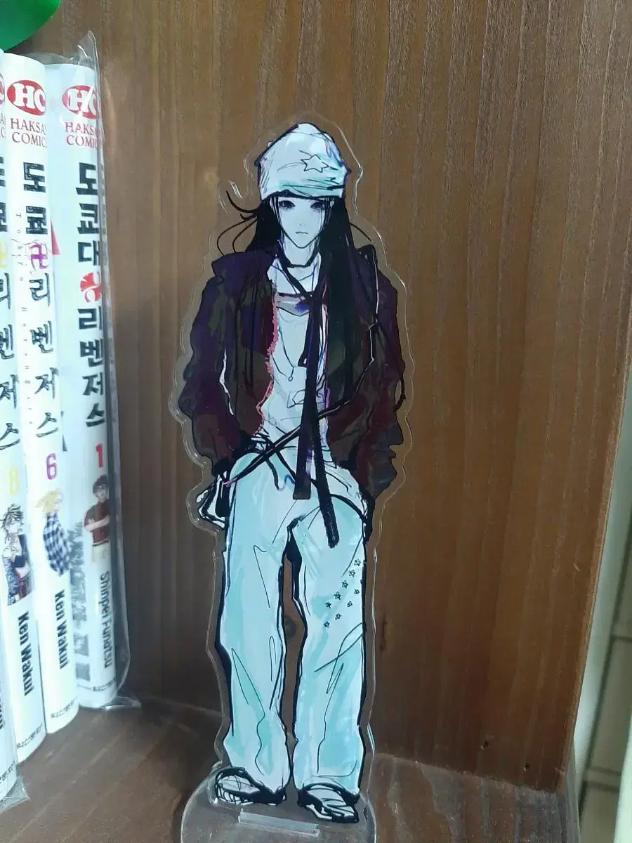 Irmi acrylic stand sell dedication hunter