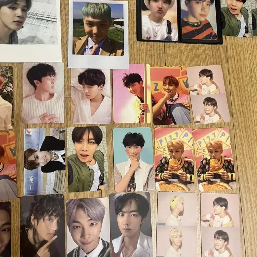 Sell bts photocards 방탄소년단 포토카드 officials