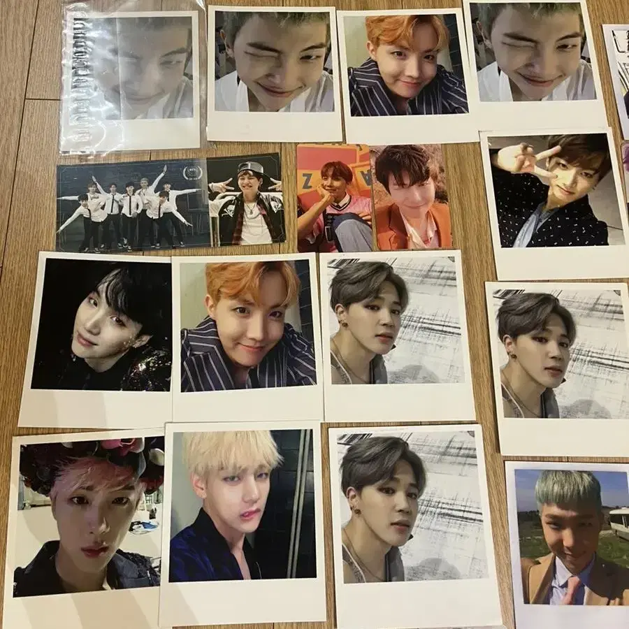 Sell bts photocards 방탄소년단 포토카드 officials