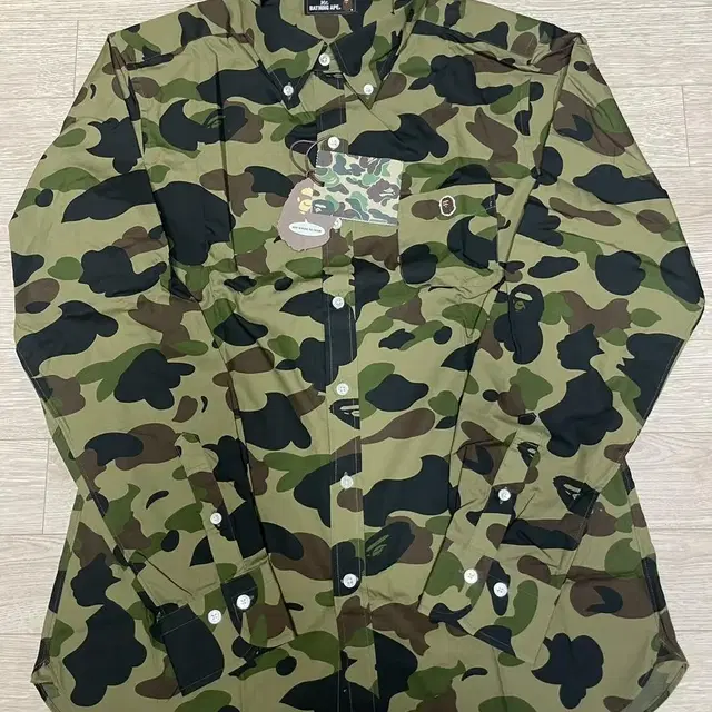 <새상품> 베이프 Mr. Bathing Ape 카모 밀리터리 셔츠 XL