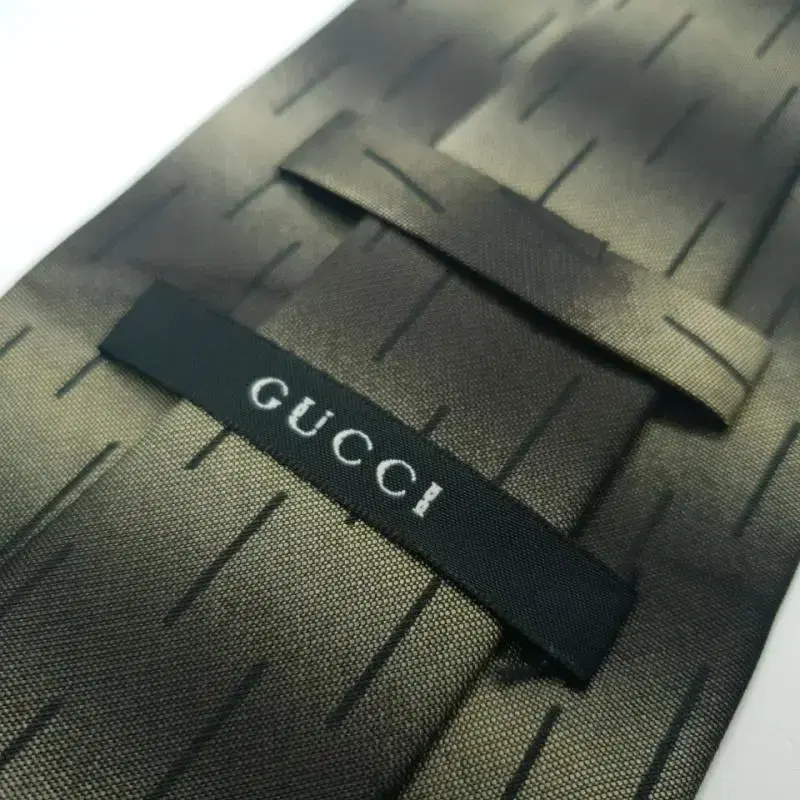 GUCCI 구찌 빗살 그라데이션 레트로 실크 넥타이 A316