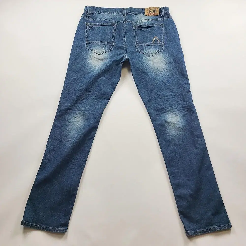 Bucker Lew Slim Wash Spandex Denim Size 37 NO.2831