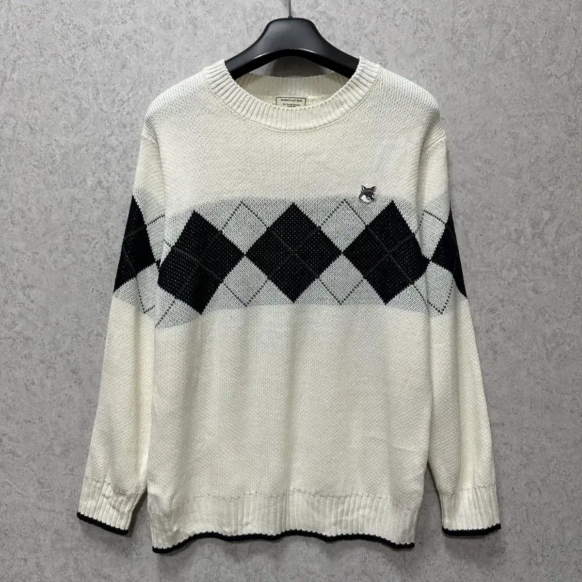 100-105 Argyle men's knit