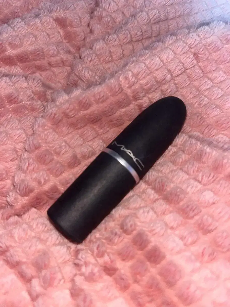 Quick sale!!)) MAC lipstick