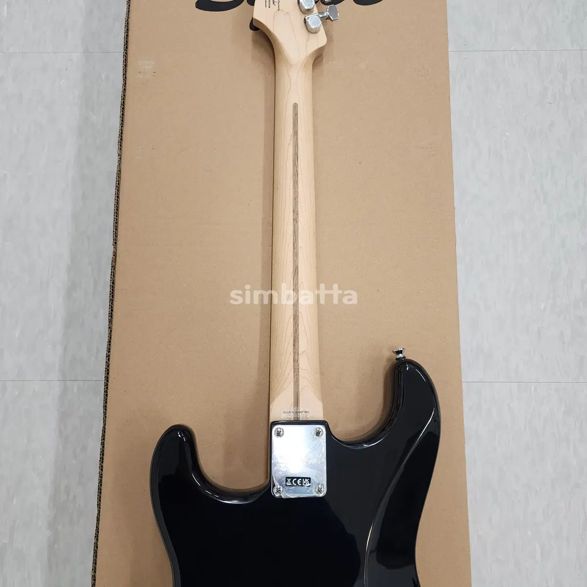 스콰이어 일렉기타 SONIC STRATOCASTER HSS 블랙