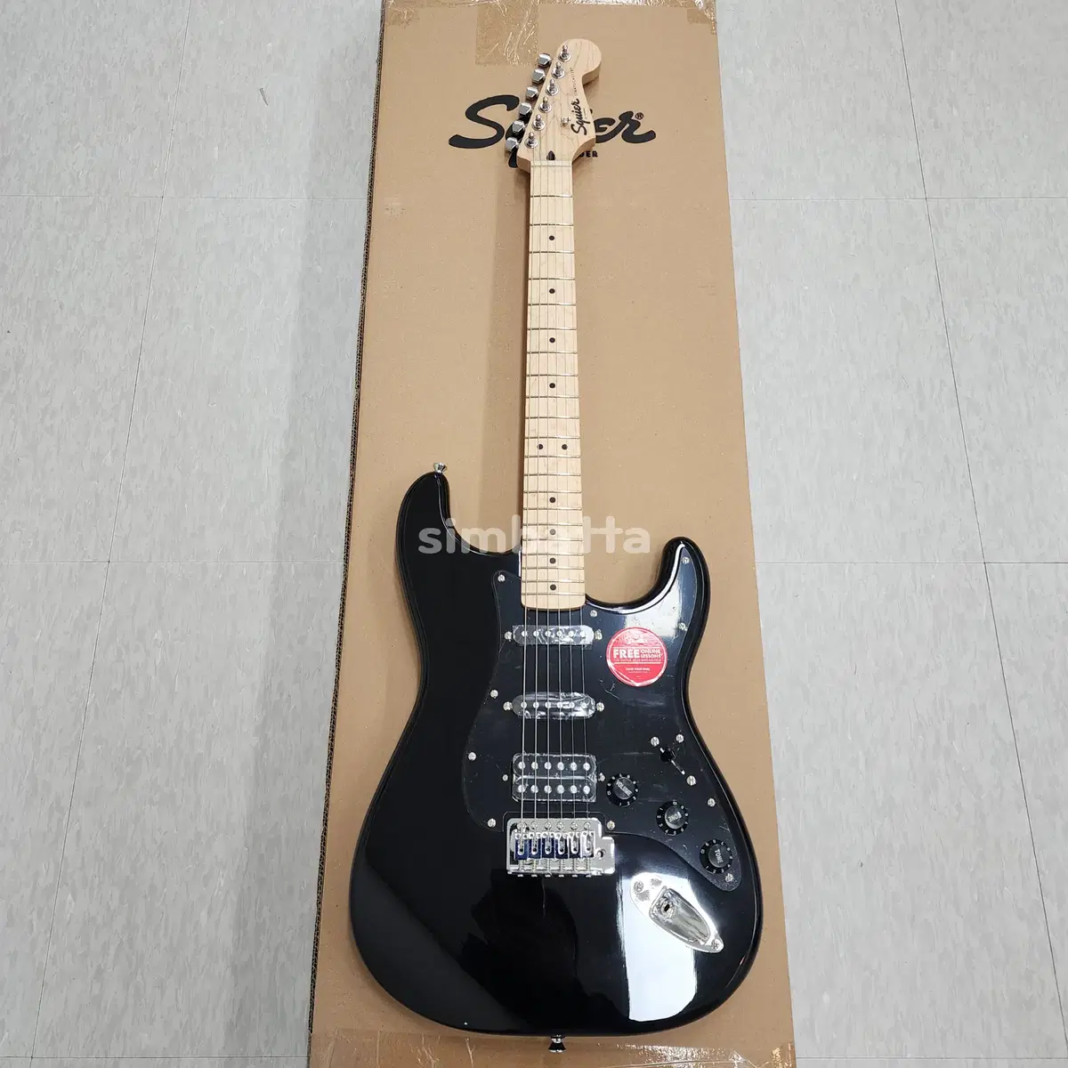 스콰이어 일렉기타 SONIC STRATOCASTER HSS 블랙