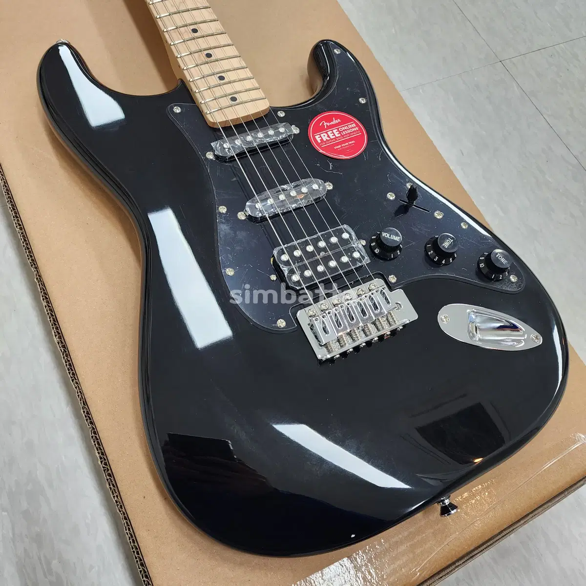 스콰이어 일렉기타 SONIC STRATOCASTER HSS 블랙