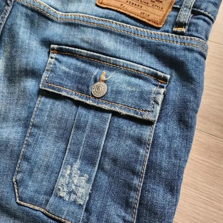 정품 디스퀘어드2 Rust washed SLim Jean-eu48