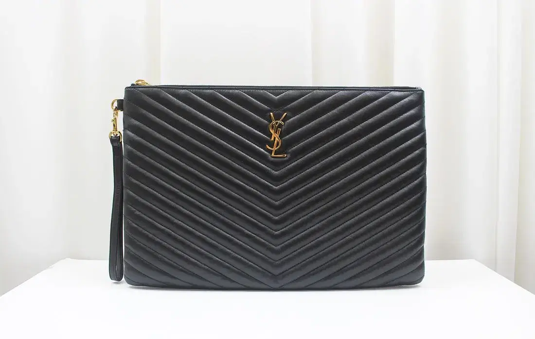 [Pre-Owned] Saint Laurent Keum Large Black Clutch