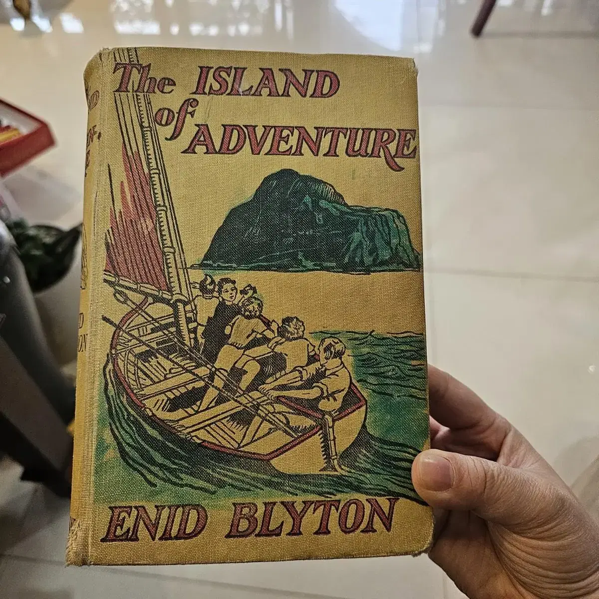 1950년도 the island of adventure 빈티지책