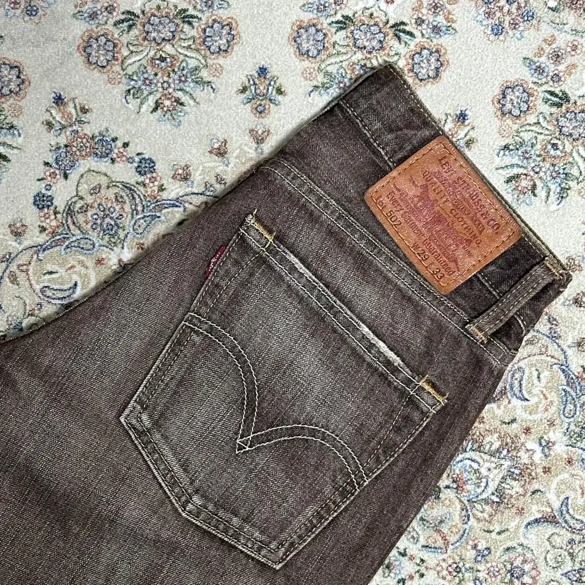 00s Levis 502 Brown Pants