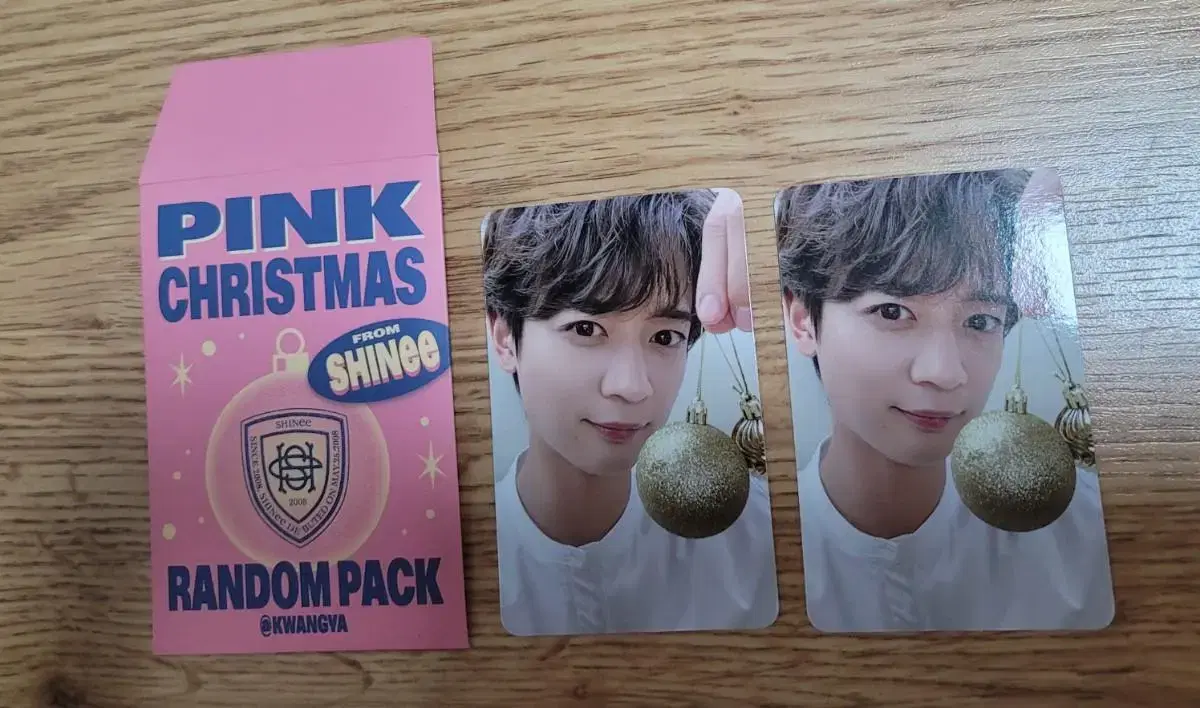 Shinee Minho Christmas Random Photocard Sells