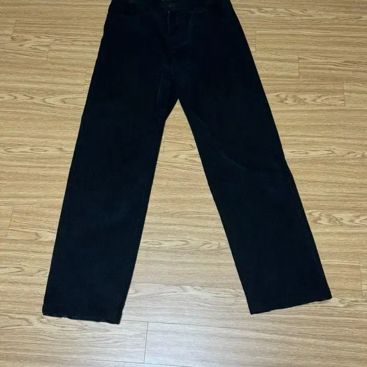 시도 COMFORT STRAIGHT CORDUROY PANTS 블랙 1