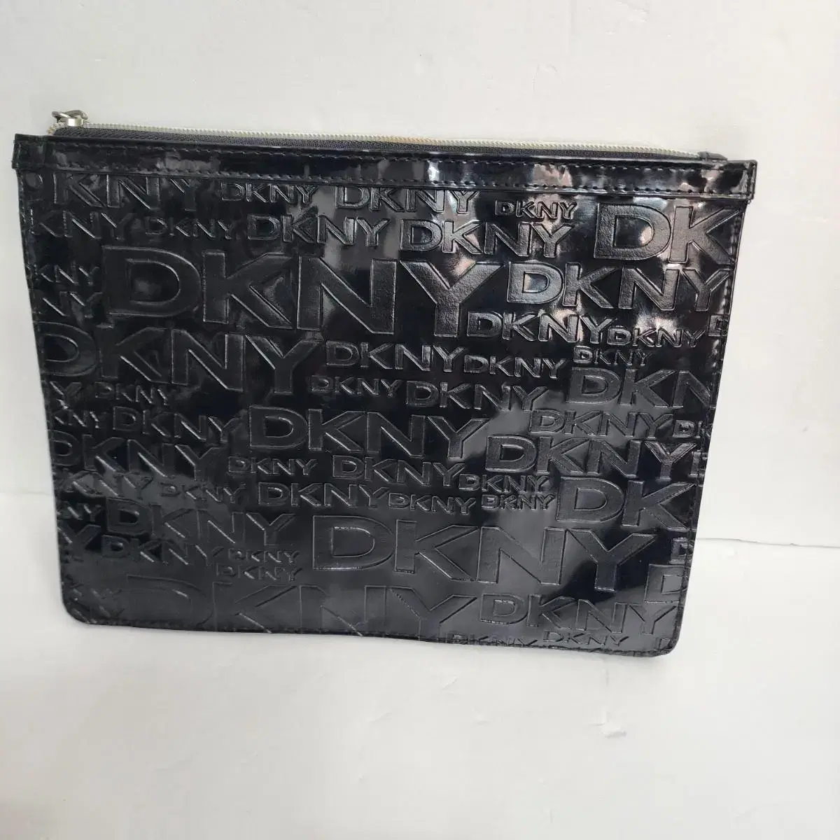 DKNY 크러치백  (블랙) 무료배송