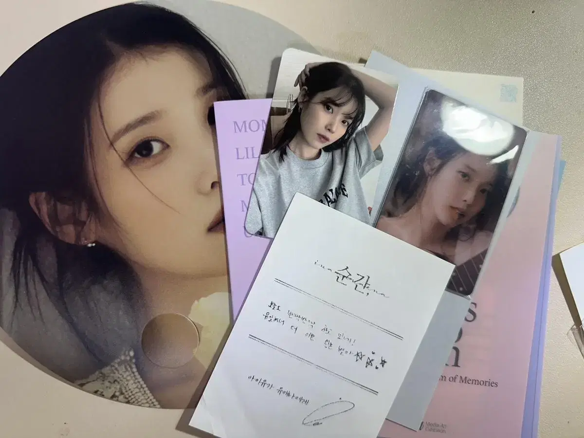 IU Moments Exhibition pre-order benefit Photocard