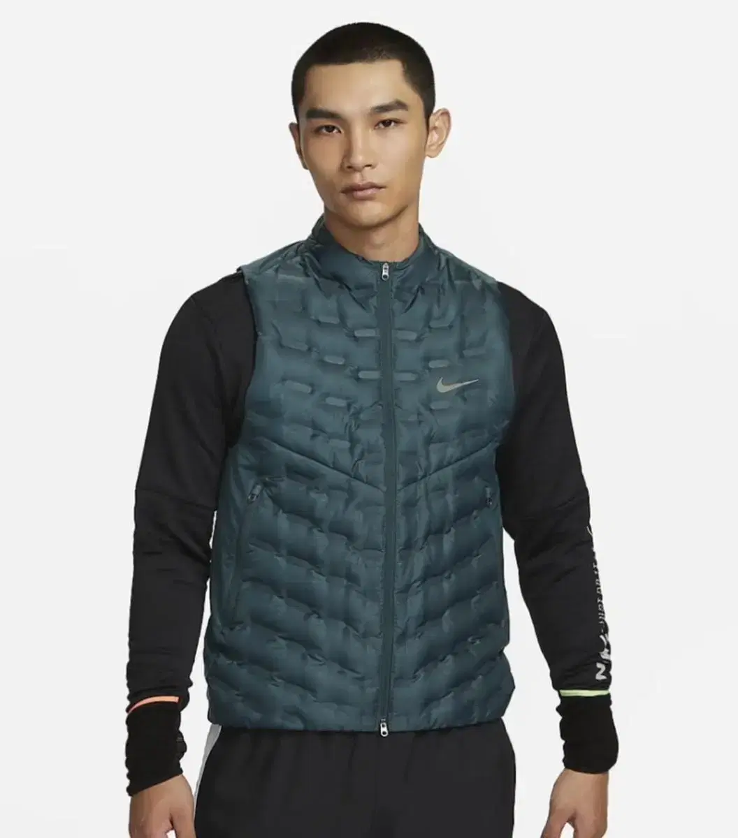 Nike Running Thermafit ADV Lightweight Padded Vest Aeroloft FB7543-328