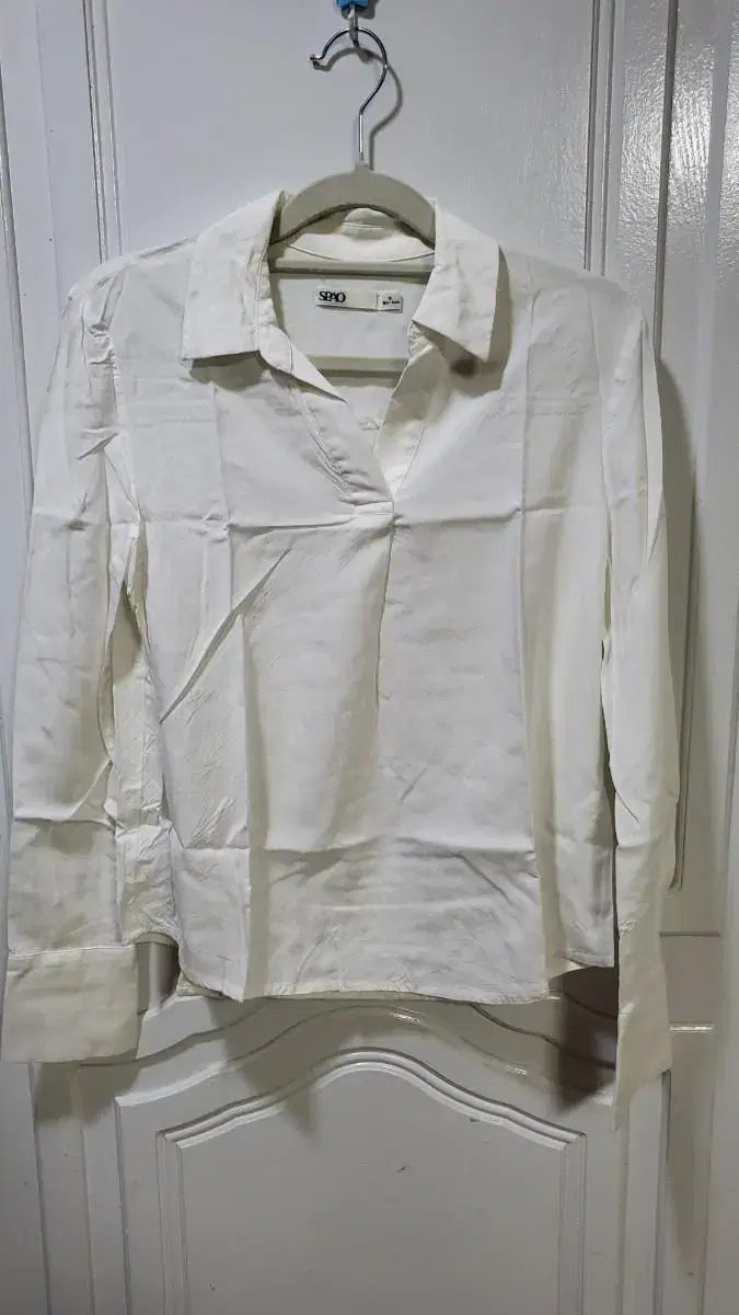 Spio white shirts, blouses, long-sleeved shirts, Spio T-shirts