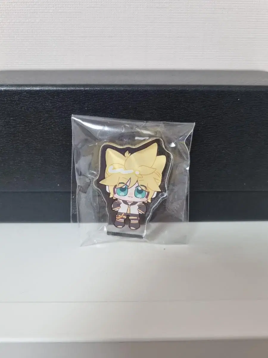 Kagamine ren sells unofficial Koroto