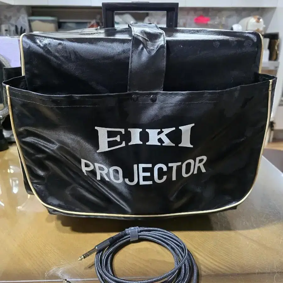 상태 퍼펙트한 빈티지 EIKI SL-0 16mm영사기