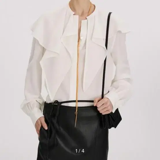 렉토 VALERI RUFFLED BLOUSE (IVORY)