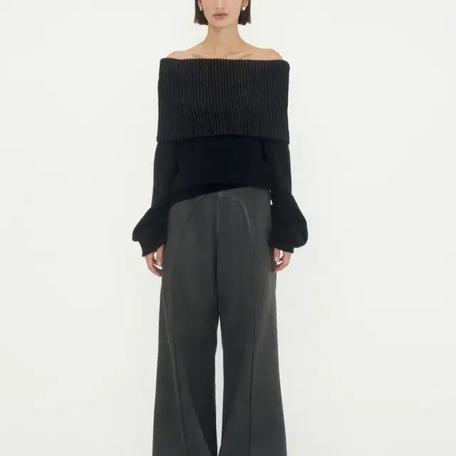 트리밍버드 Ribbed Open Shoulder Knit [ Black