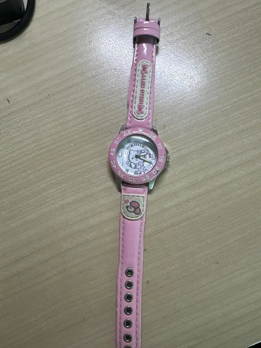 Kitty wristwatch antique to sell