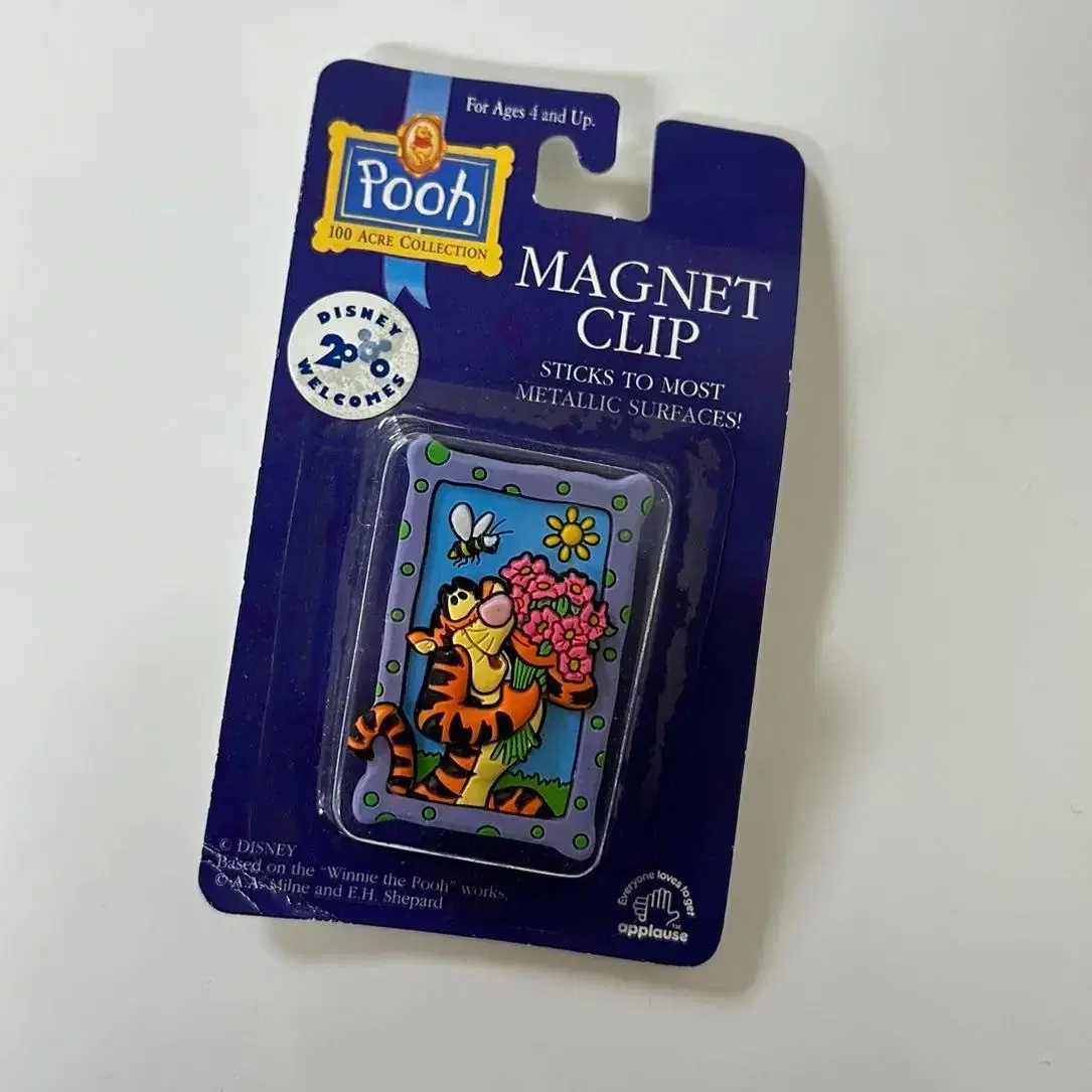 Disney Tigger 3D Claw Magnet