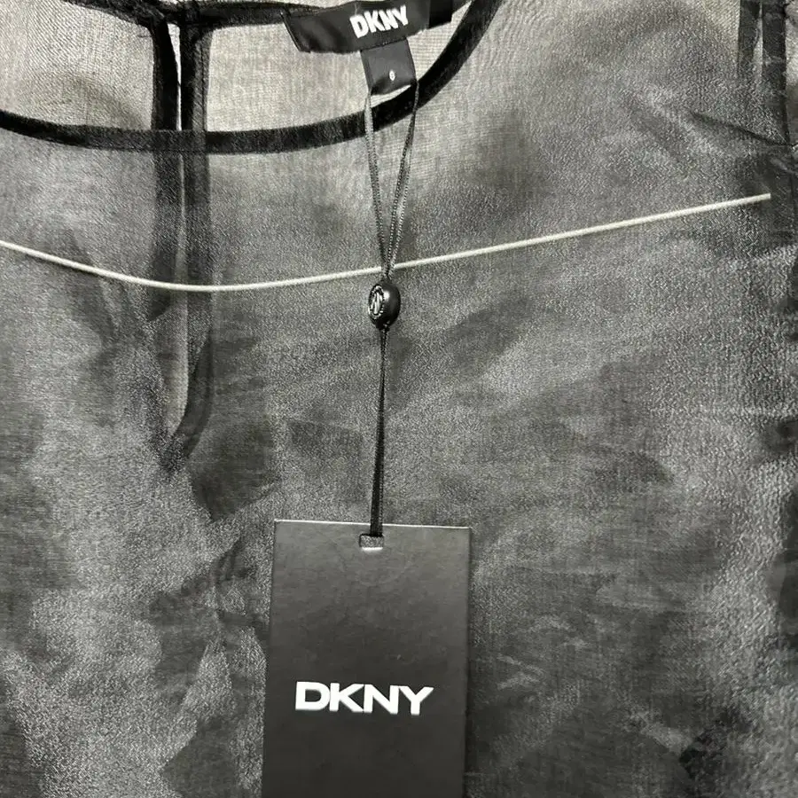 DKNY  시스루