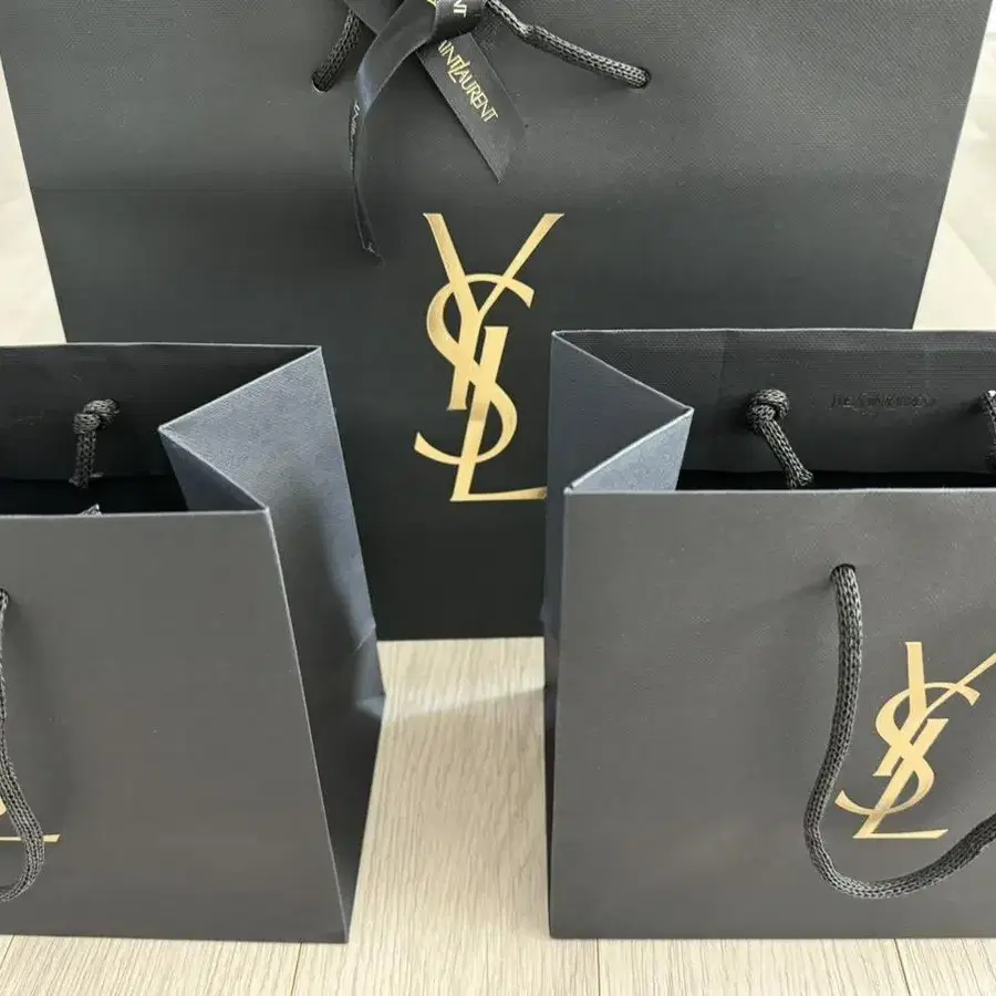 YSL 쇼핑백 2종