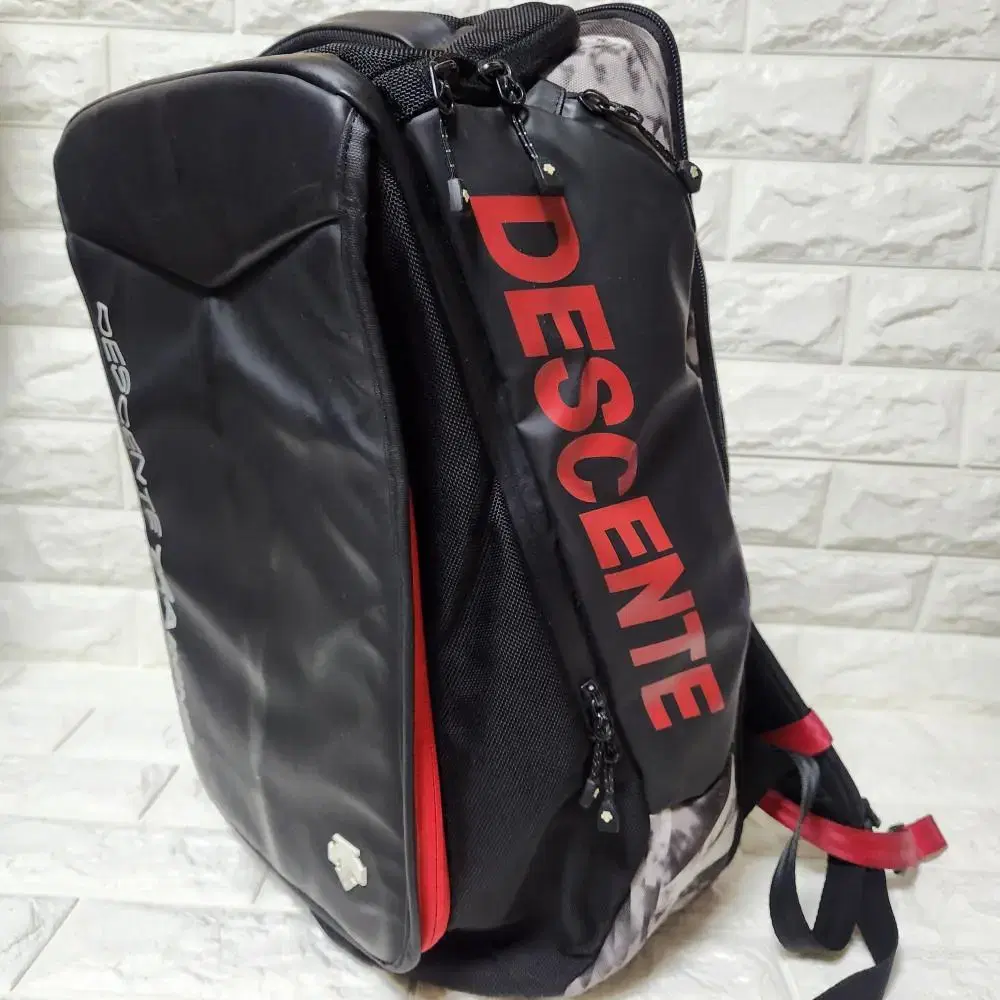 Descent Men's Training Gravity Backpack S8124TBP10