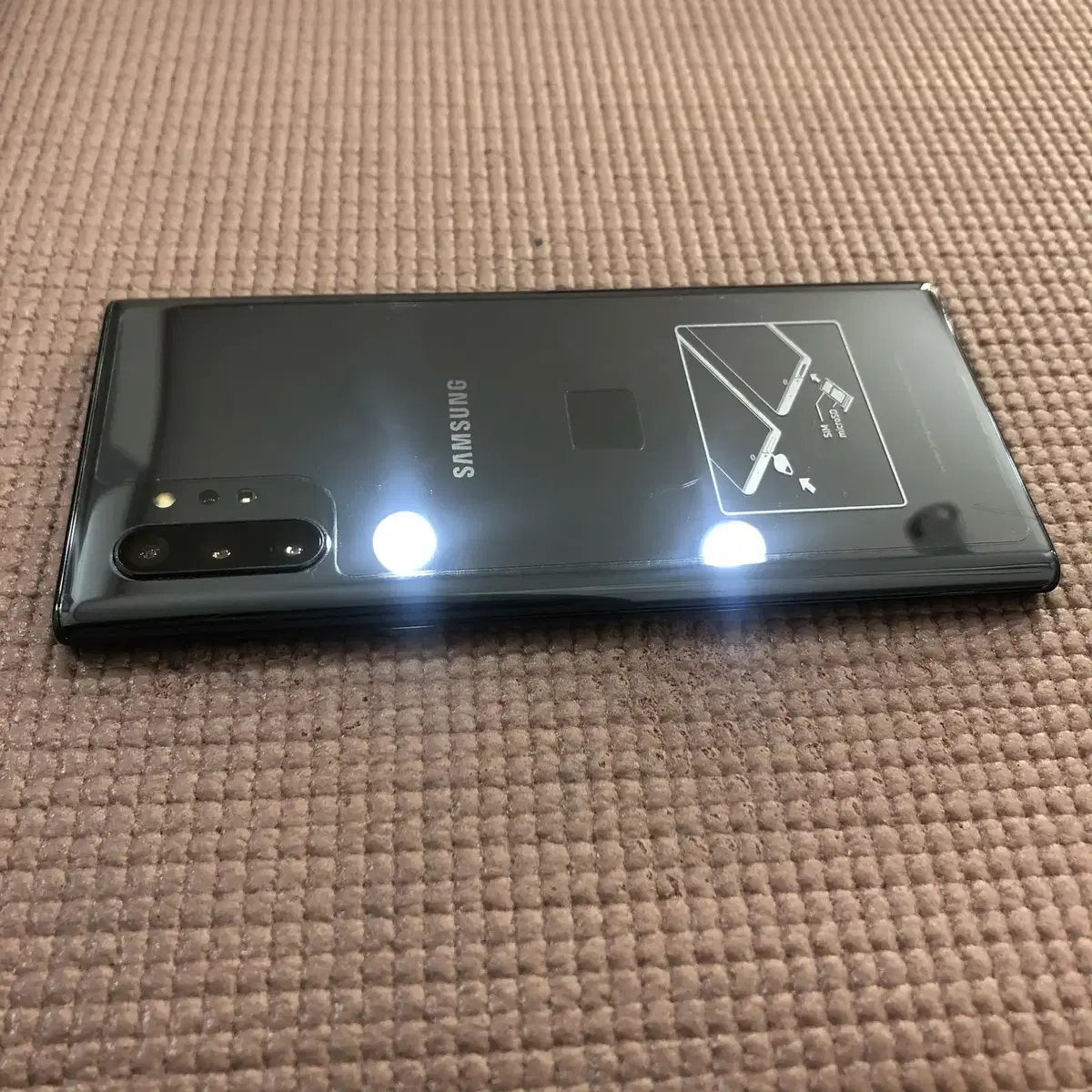 N976 갤럭시노트10플러스 512G,외관 컨디션최상,액정 뒷판 무기스