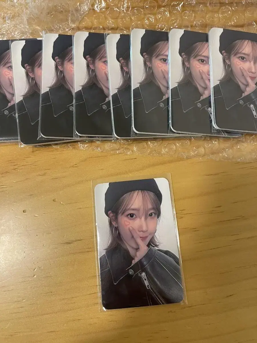 IU's Who's Who fan unreleased photocard wts.