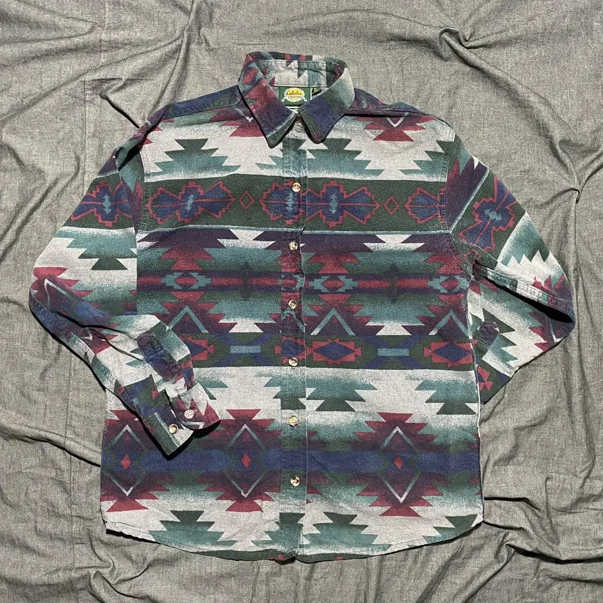 CABELAS L/S Aztec Flannel Shirt Sz M(W)