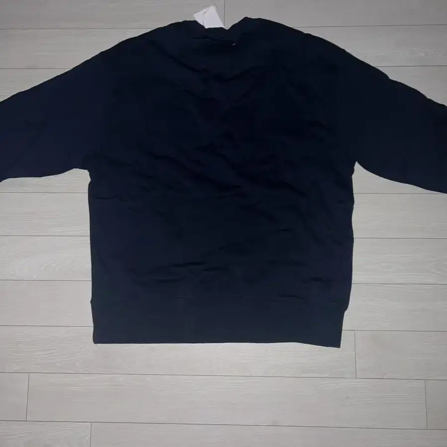 비바스튜디오 맨투맨 RETRIEVER CREWNECK(NAVY)