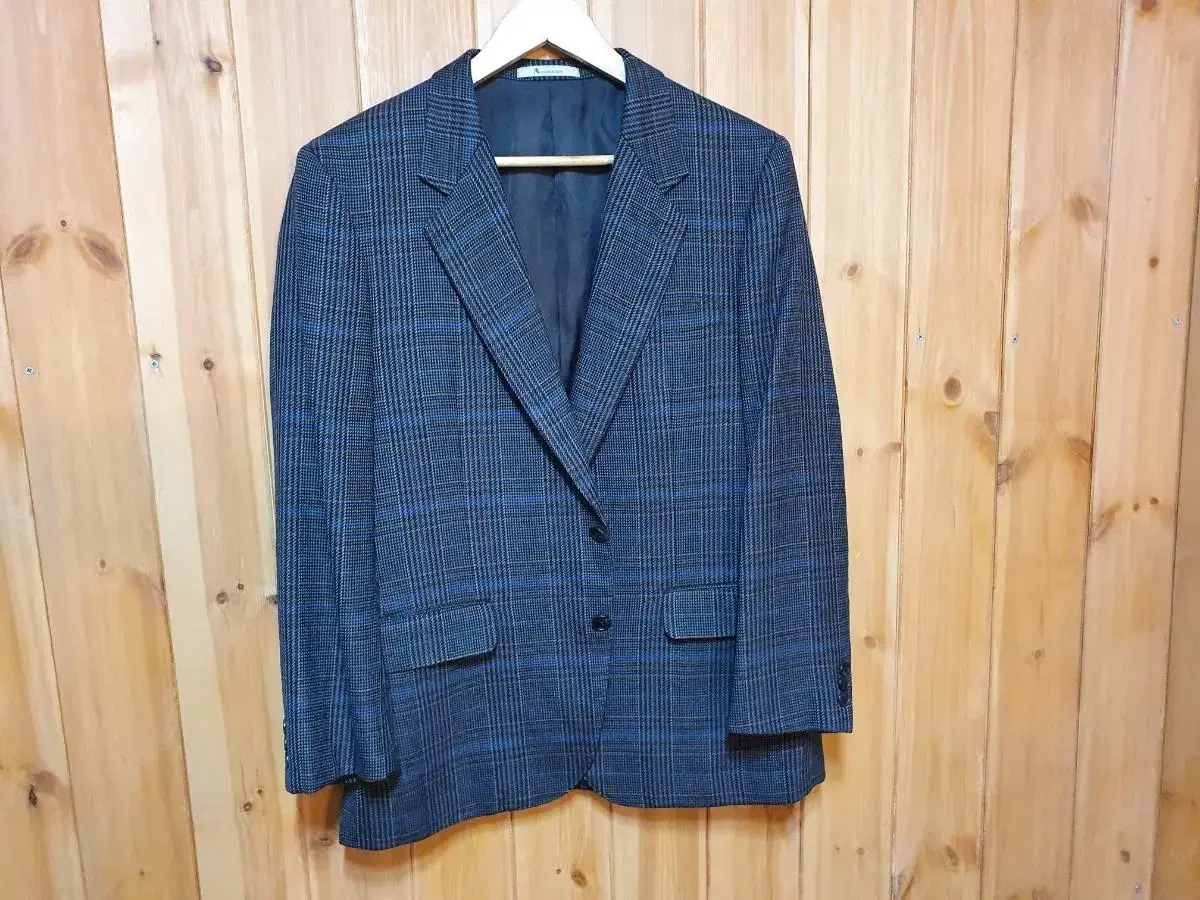 100% Japanese vintage aquascutum fine wool blazer jacket