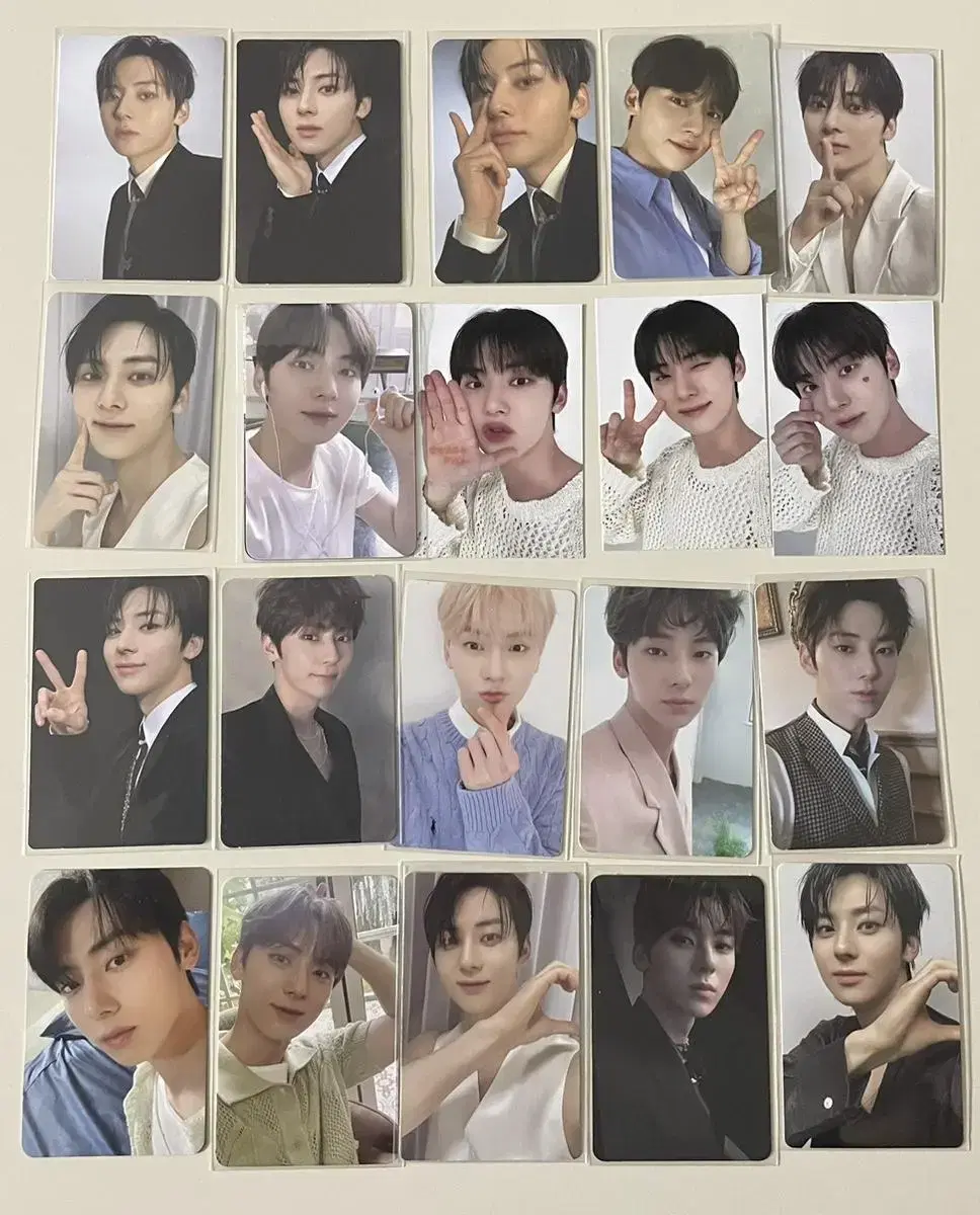 Hwang Minhyun photocard WTS