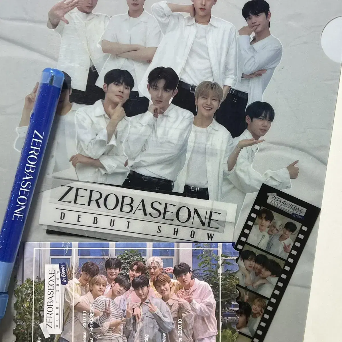 zerobaseone zb1 debut show reverse jogong lightstick