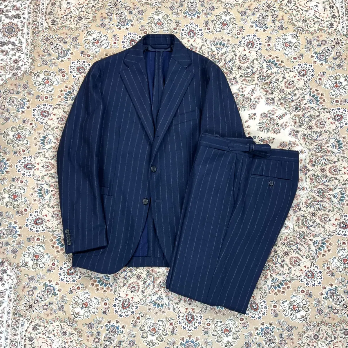 [A+, Sl38 32] DREXX Italian-made Navy Chalk Stripe Suit