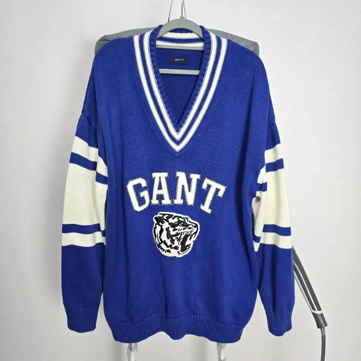 [ 105~110 ] GANT Tiger V-Neck Knit - 0313