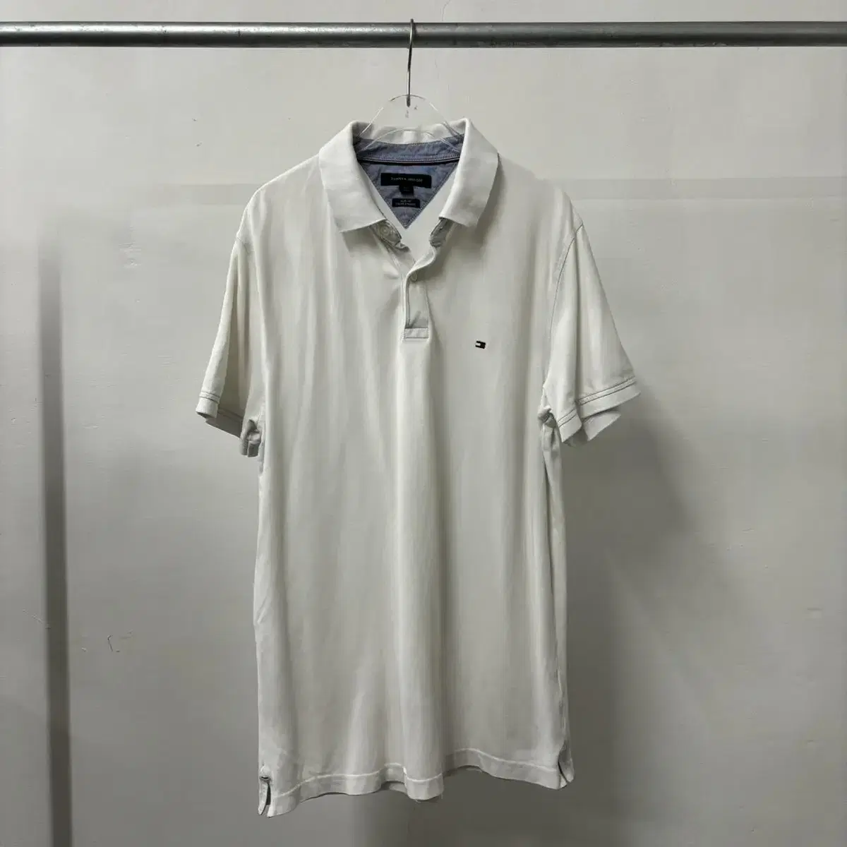 Tommy Hilfiger Slim Fit PK Short Sleeve Karati(100) Quick sale