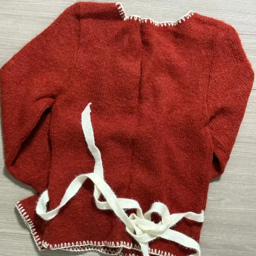 소프트서울 멜로우 리본가디건 MELLOW RIBBON CARDIGAN