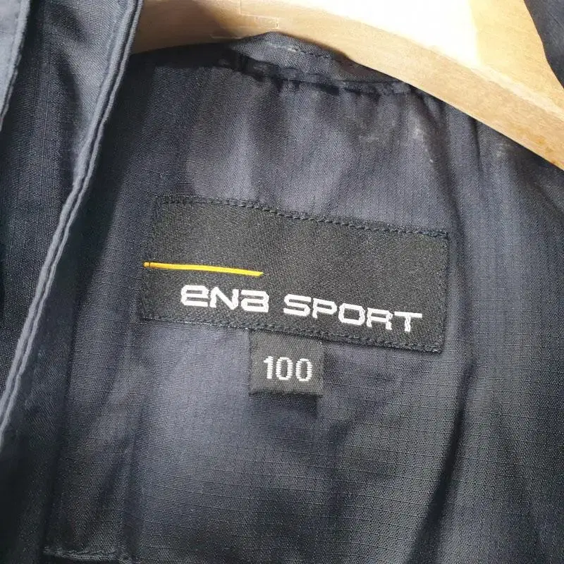 C4081 ENA SPORT 남100 후드 집업 조끼/더크