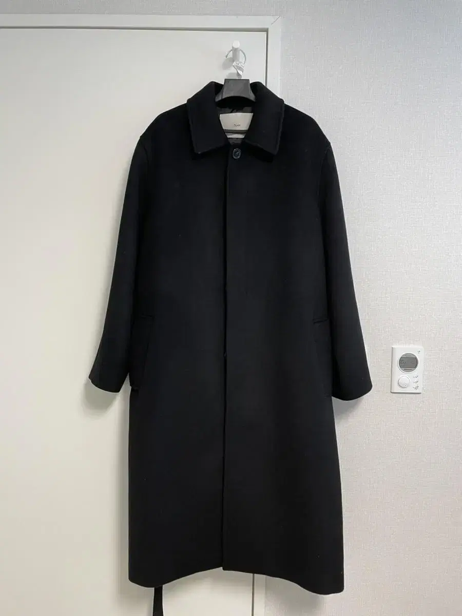 던스트 UNISEX BELTED WOOL MAC COAT