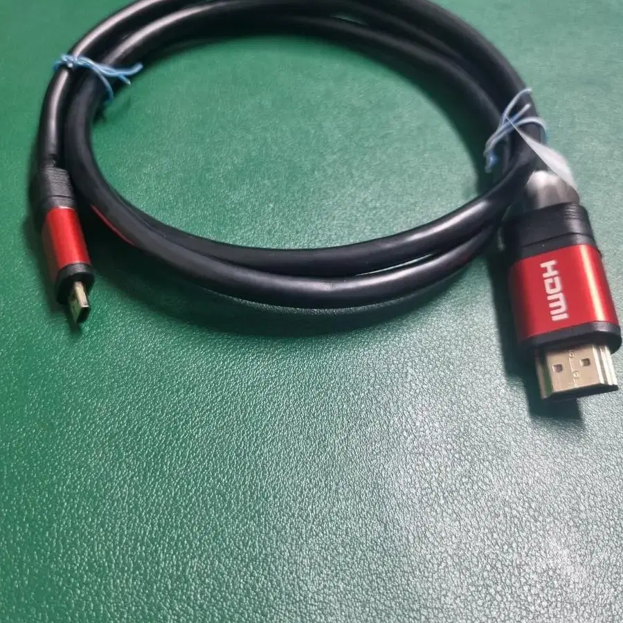 hdmi to micro hdmi 1m 케이블 팝니다