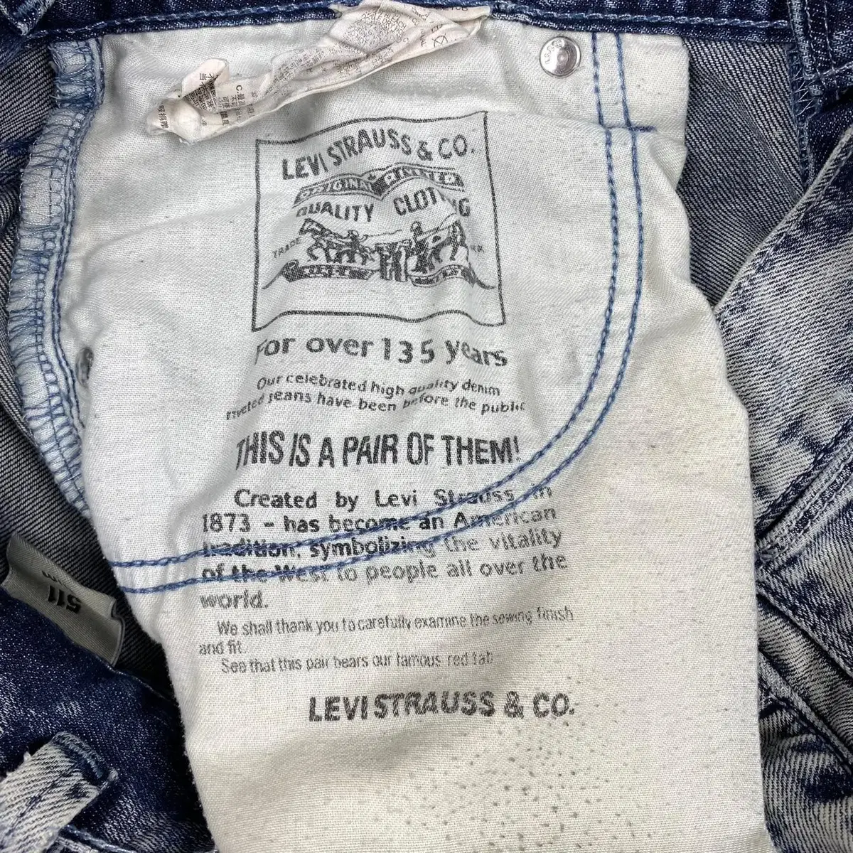 Levi's