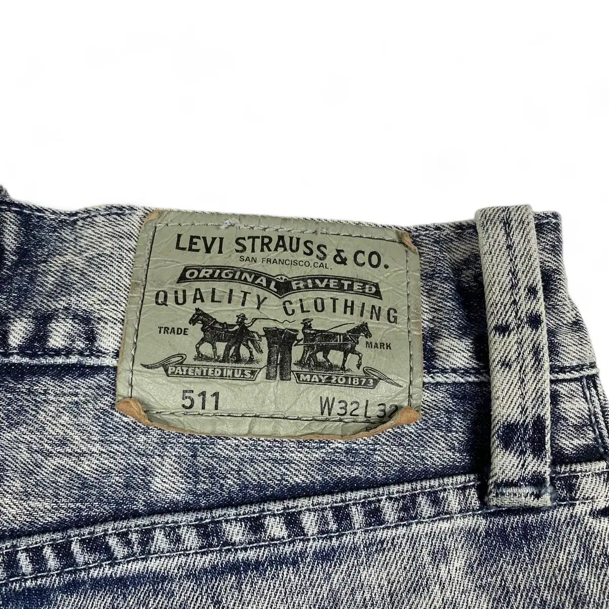 Levi's