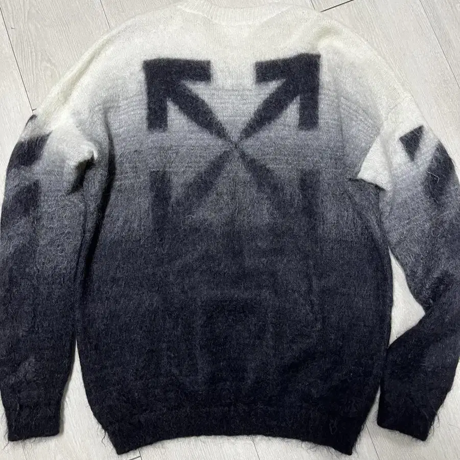 Off-White Diag Brushed Crewneck Knit