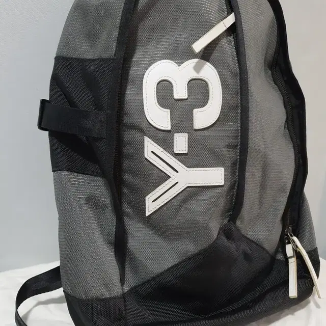 Y-3백팩