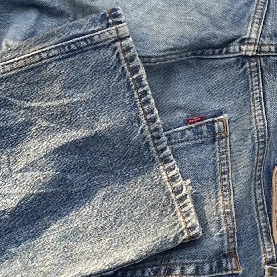 [34] 00s levis 527 (made in Mexico)